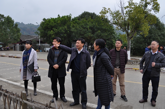 (林忠成)12月13日,区长陈荣水前往高头,湖坑等乡镇调研2018福建土楼