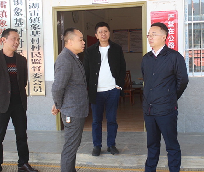 永定区委书记王金福深入堂堡湖雷调研脱贫攻坚工作