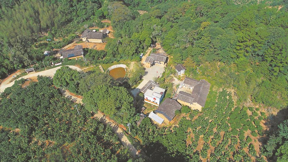 【福建日报】护卫红色血脉的伯公凹